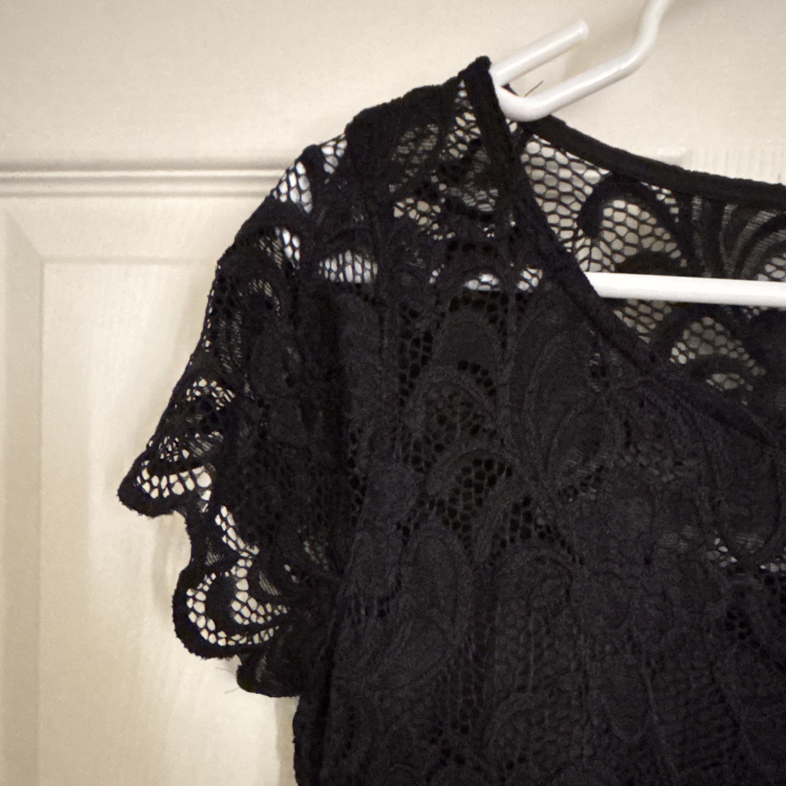 ODCOCD Black Floral Lace Sheath Knee Dress Cap Sleeve Lined Size L