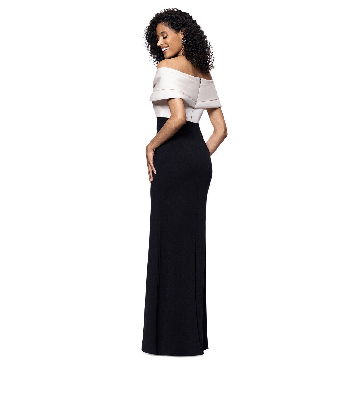 Betsy & Adam Off the Shoulder Scuba Crepe Gown Champagne/ Black NWT 6P