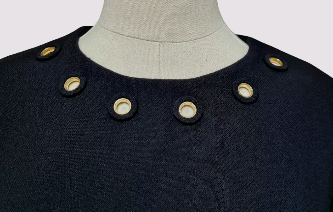 ESCADA Chic Loose-Fitting Wool Sheath Dress with Golden Decor/Black 36 /S/ M