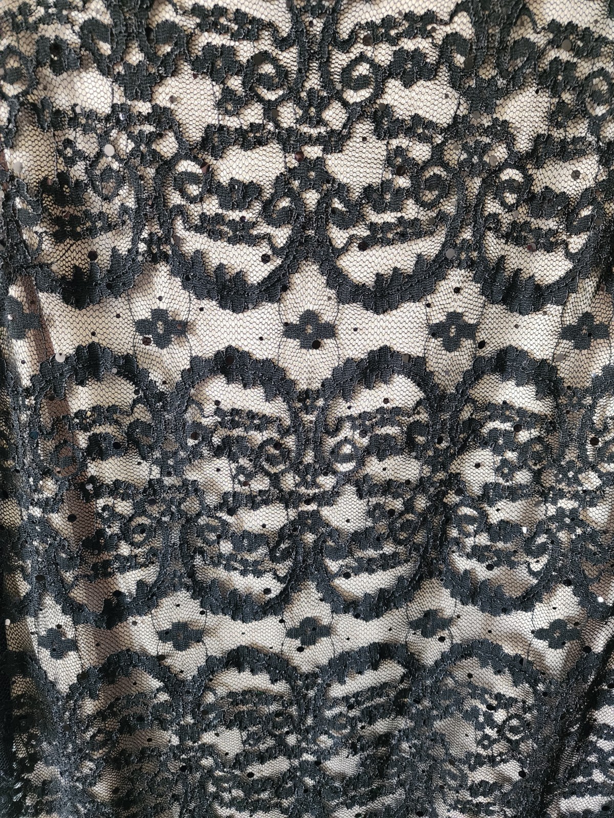 R&M Richards Black Lace Overlay Cocktail Dress Size 8 Sheer Sleeve Sequin Party