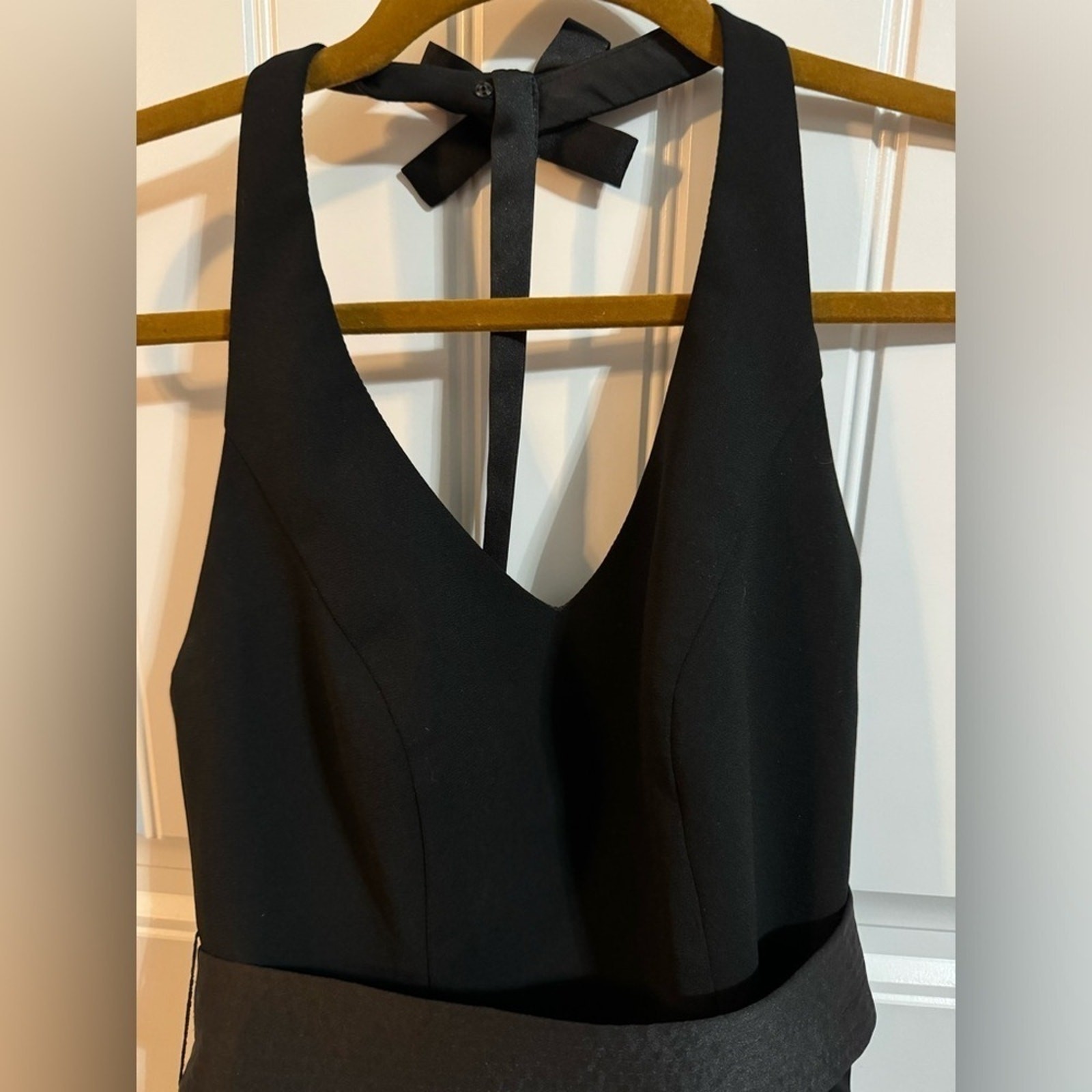 Vera Wang White Black Cocktail Halter Drop Waist Mini Dress with Bow Detail