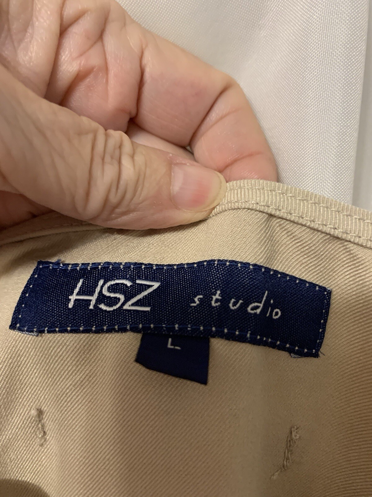 HSZ Studios Size Large Tan Jumper Pockets With Embroidered Pockets