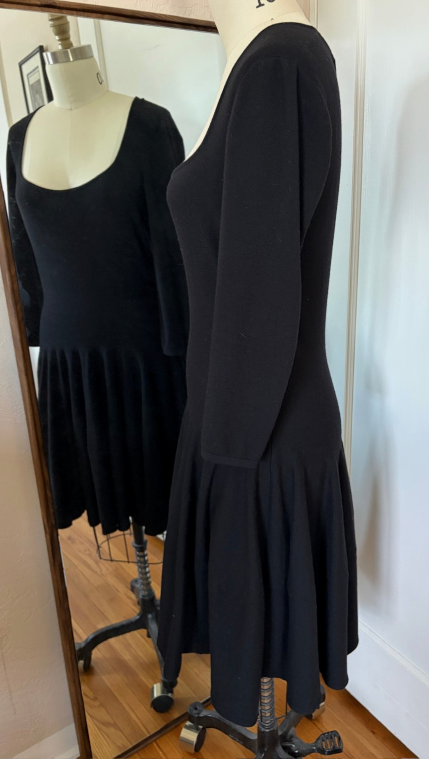 Alexander McQueen Black Fine Wool Short Fit Flare Ballet Scoop Dress Sz L Italy