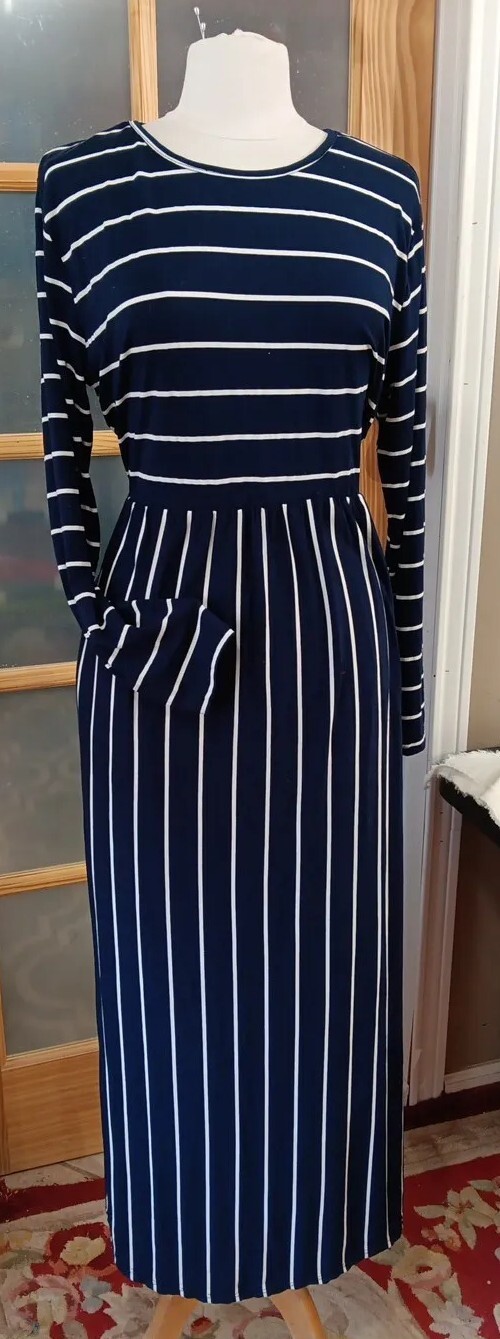 Striped Maxi Dress NWT Long Sleeved Hount Blue White Sz XL Soft Classic Beauty