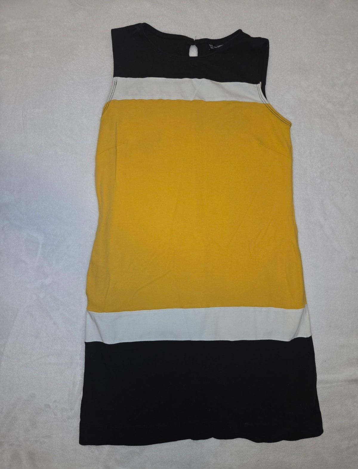 062-NY & Company M Colorblock Shift Dress Sleeveless Crew Neck Knee Zip 062