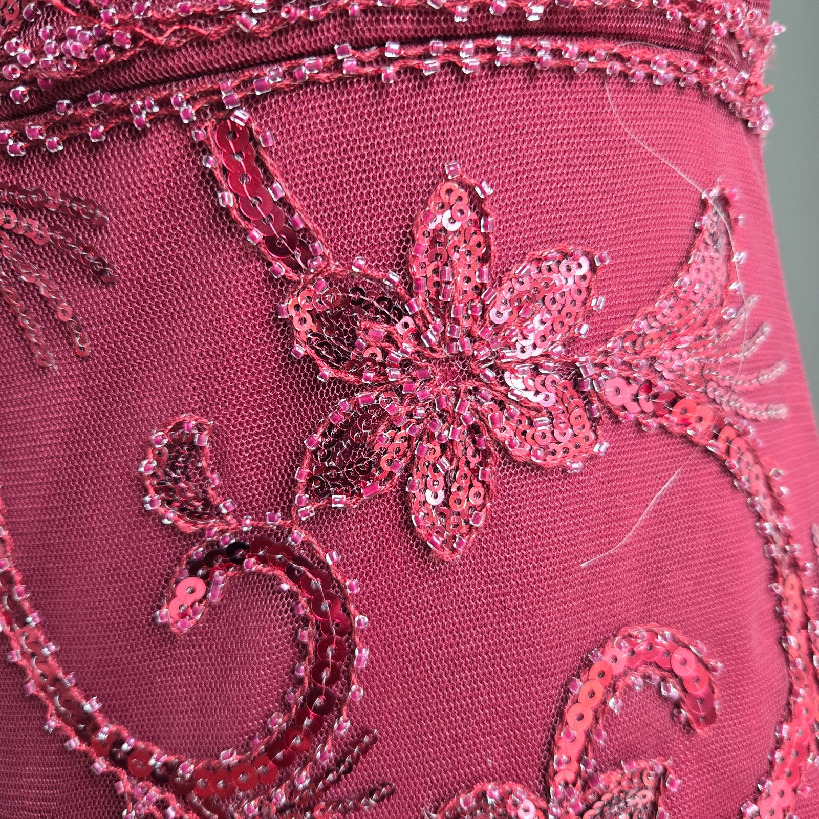 Burgundy Sequined Net Over Lining Mermaid Formal Maxi Prom Sz Small / Medium