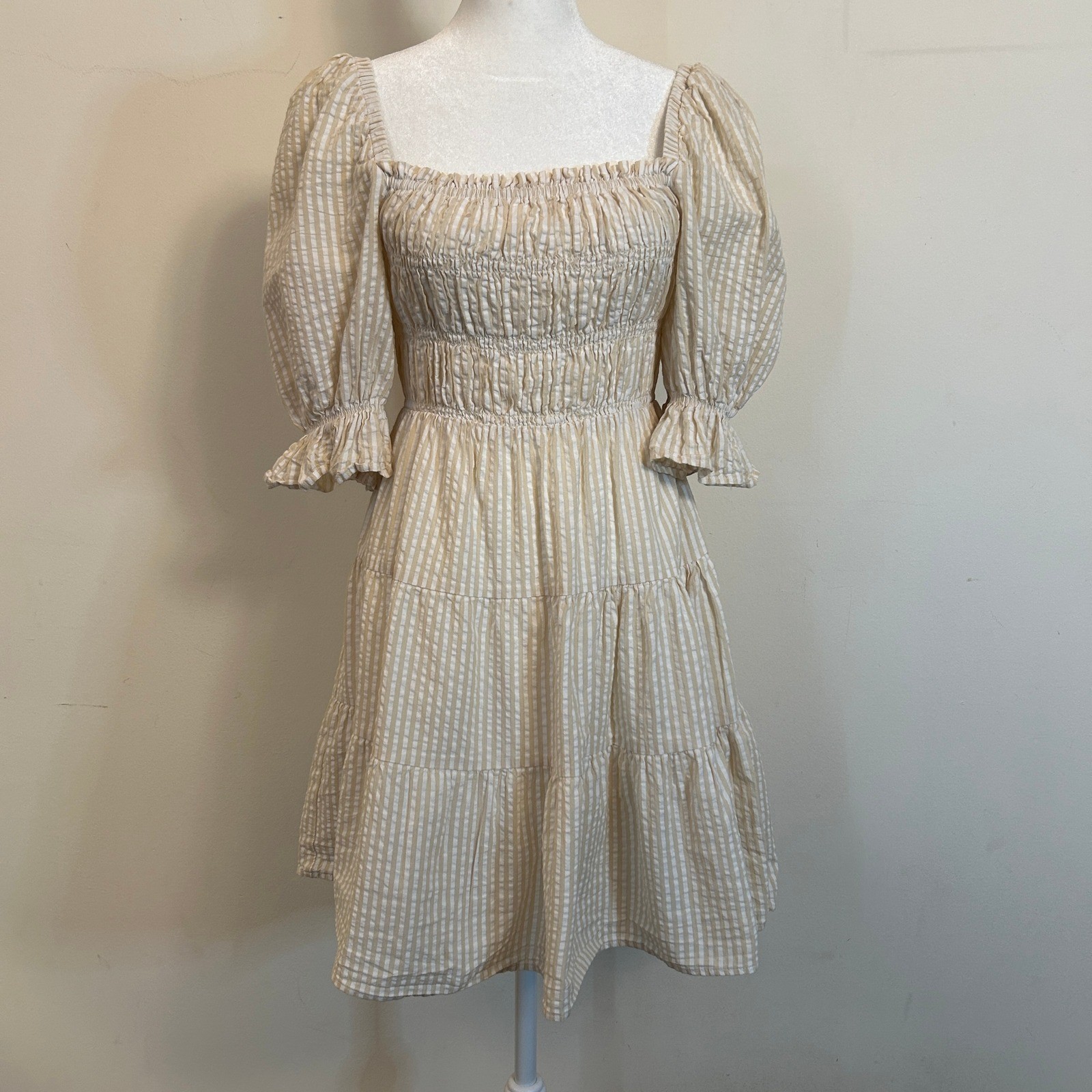 MINKPINK Seersucker Smocked Tiered Mini Dress Beige White Small Excellent