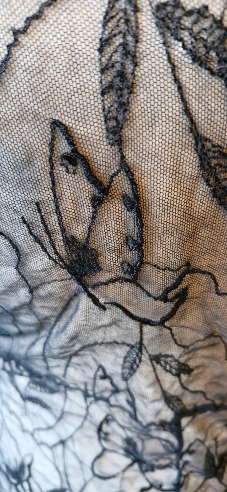 2 items. Soft pretty lace GHOST black party dress and slip Vintage, 16 & L