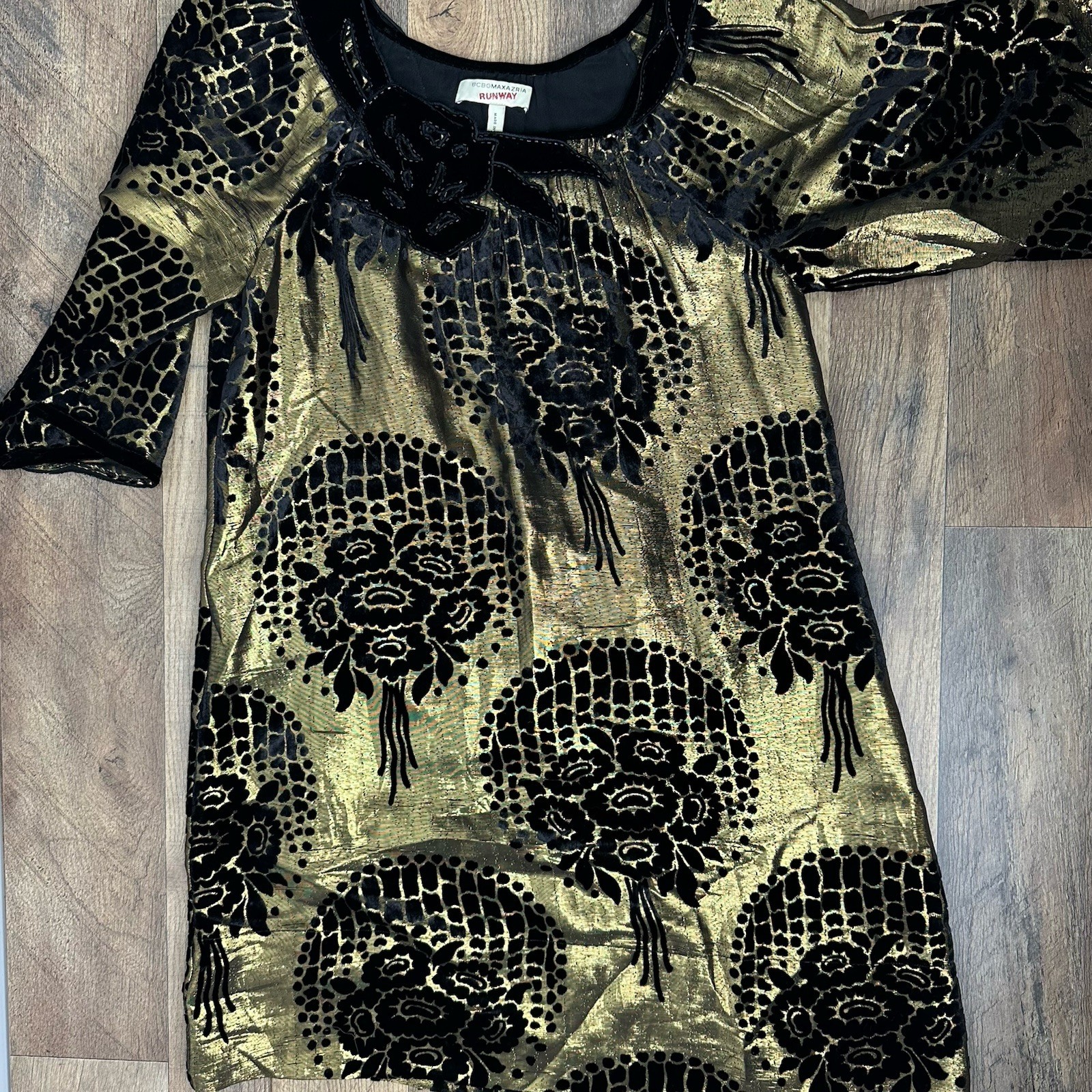 BCBG Max Azria Runway Gold Lame & Black Velvet Floral Kimono Sleeve Dress XXS