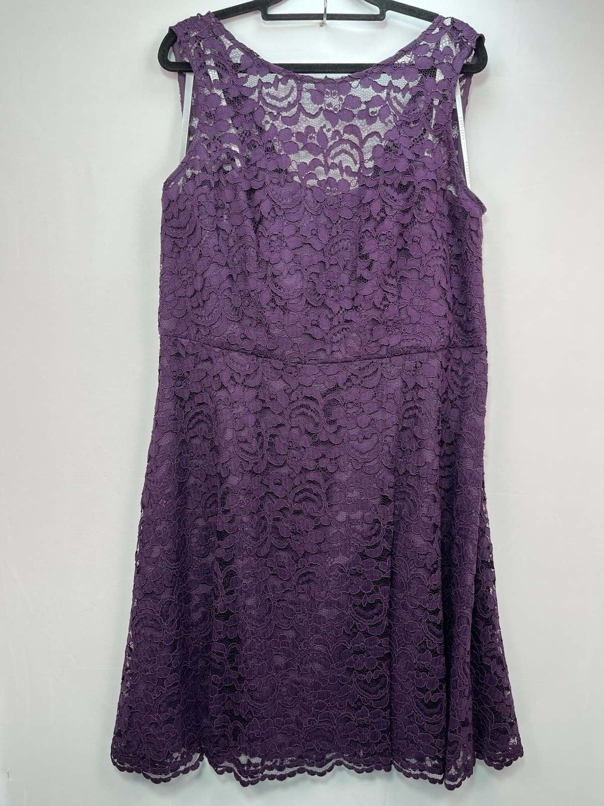 David’s Bridal Short Sleeveless All Over Lace Plum Bridesmaid Dress Sz 16