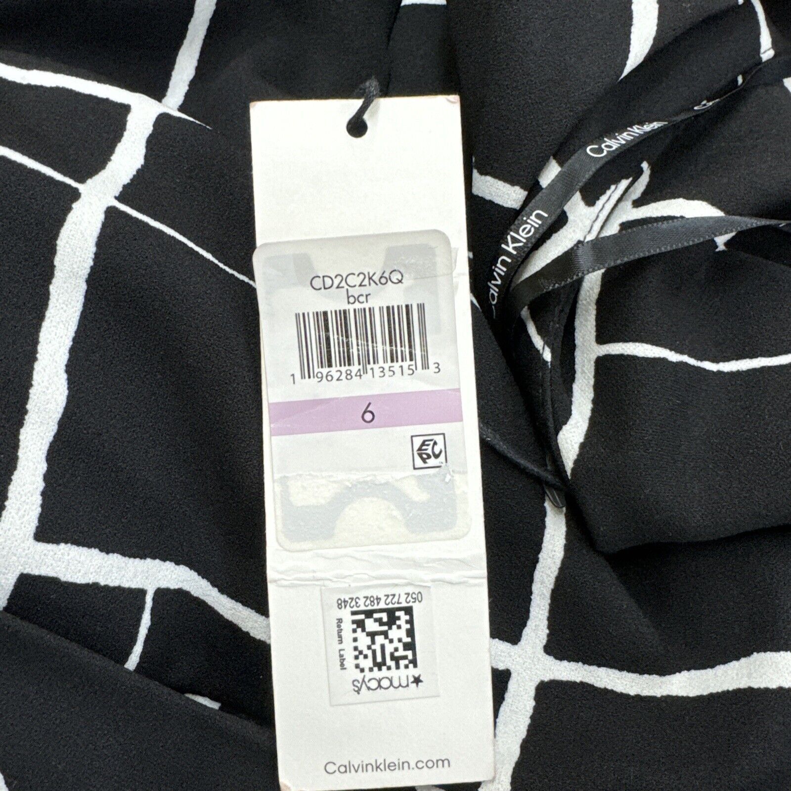 NWT Sz 6 Calvin Klein Black And White A Line Belted Dress. Ruched Keyhole Neck