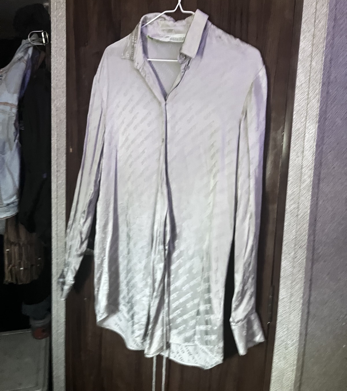 Off-White c/o Virgil Abloh Main Label Gray Logo Button-Up Shirt Sz Large ITALIAN