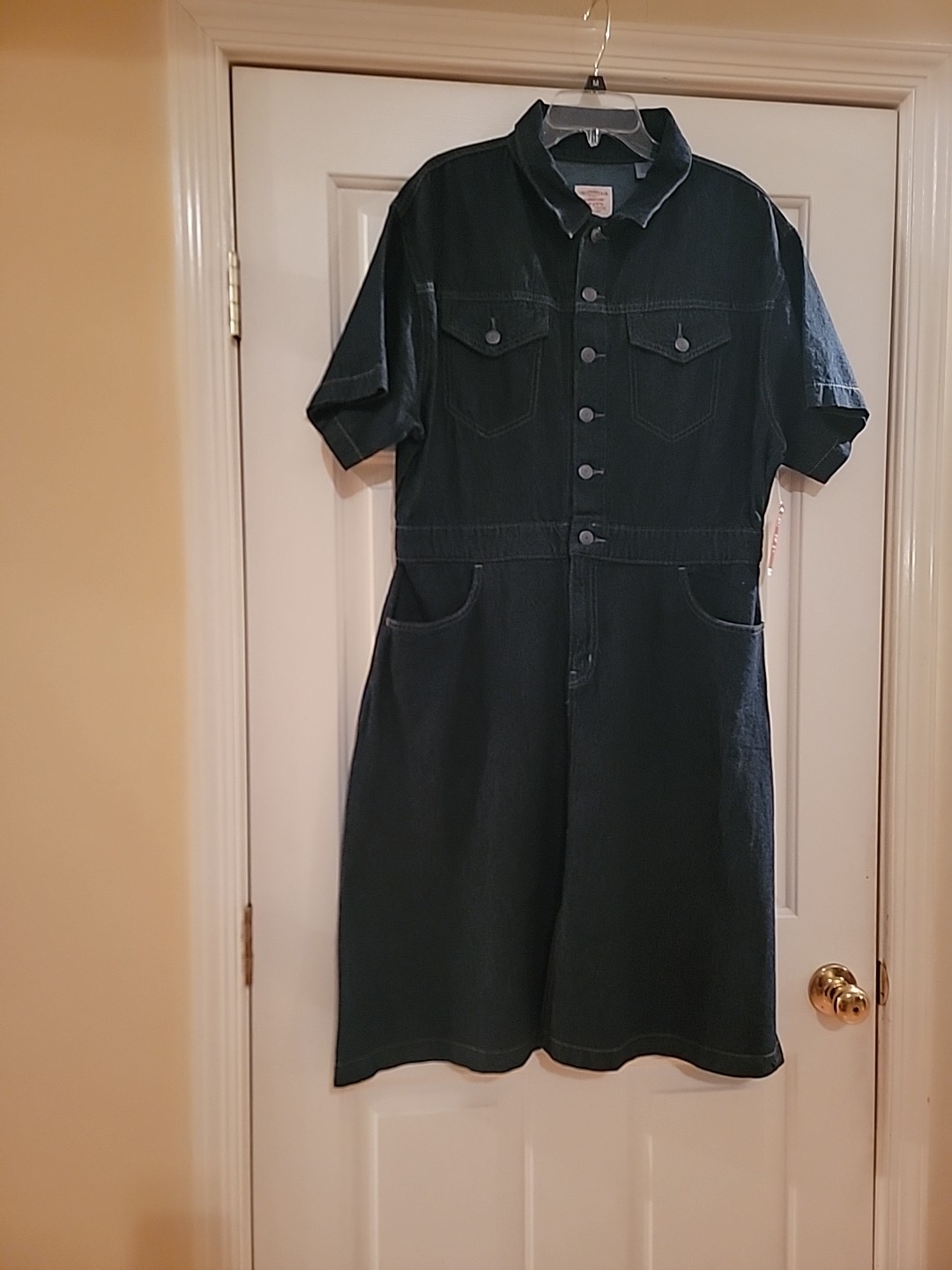 NWT Levi’s Vintage 95′ Jean Denim Button-Up Dress Women’s Size Large Blue
