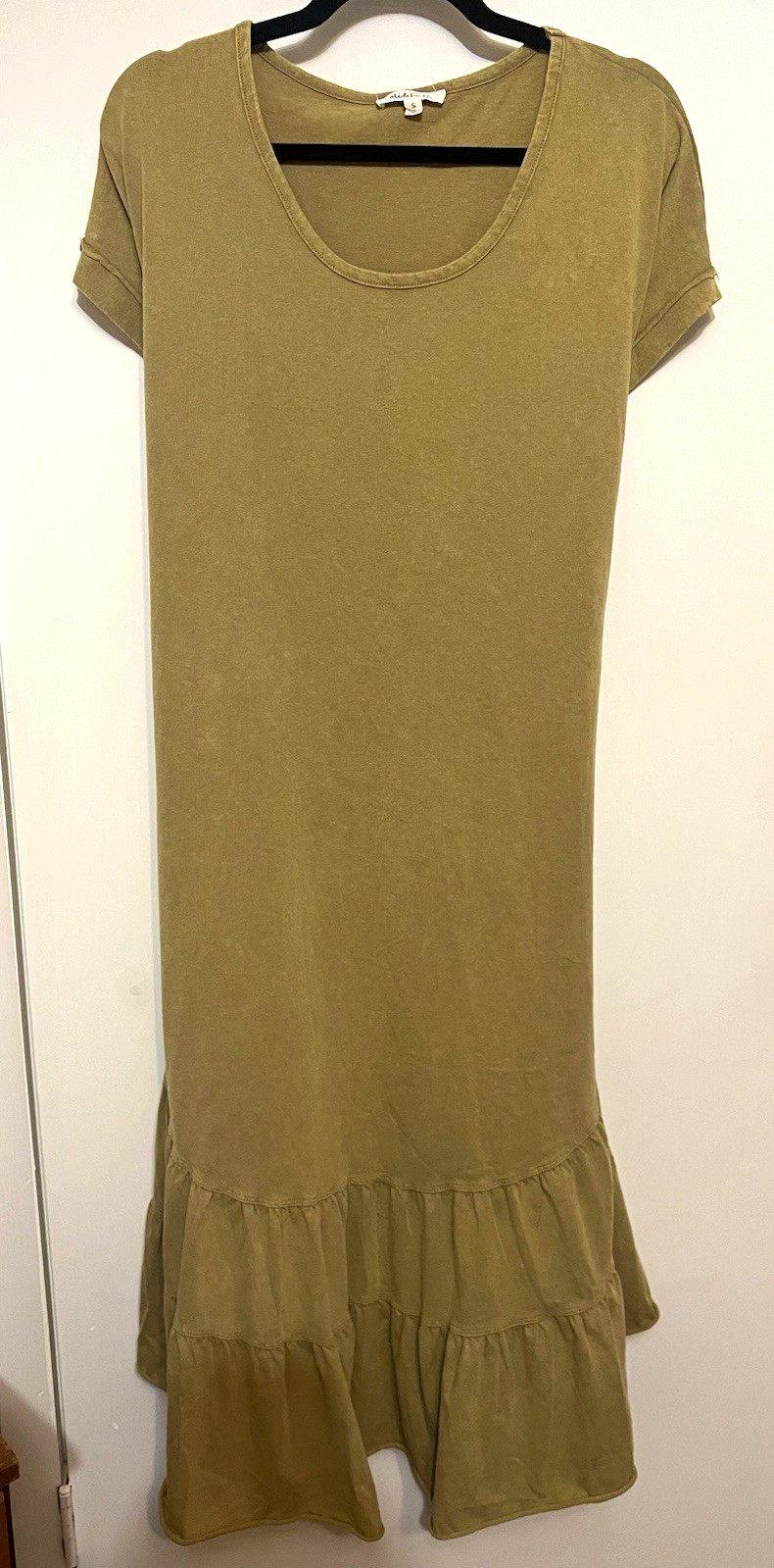 oli&hali Women’s OliveGreen Mineral Wash Ruffled Midi Dress with Scoop Neck