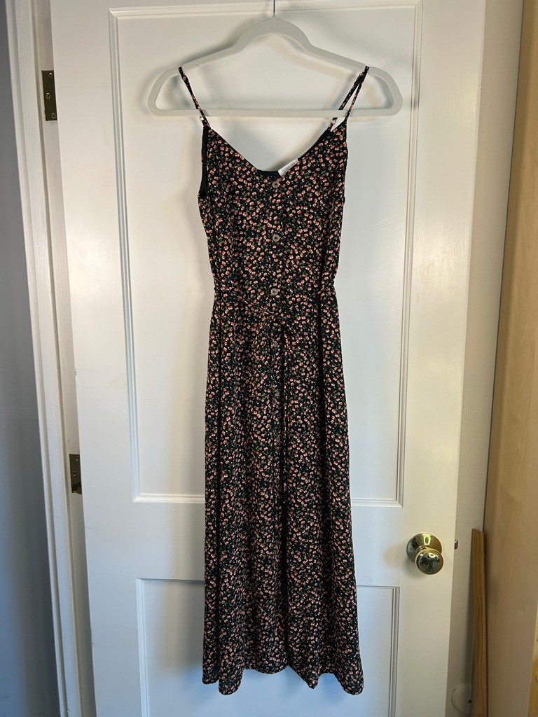 Sienna Sky floral maxi dress Size XSmall Black w/pink & whit flowers
