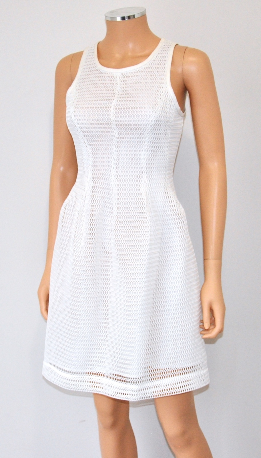 BEULAH White Sleeveless Structured Polyurethane Coated Netting Dress – S