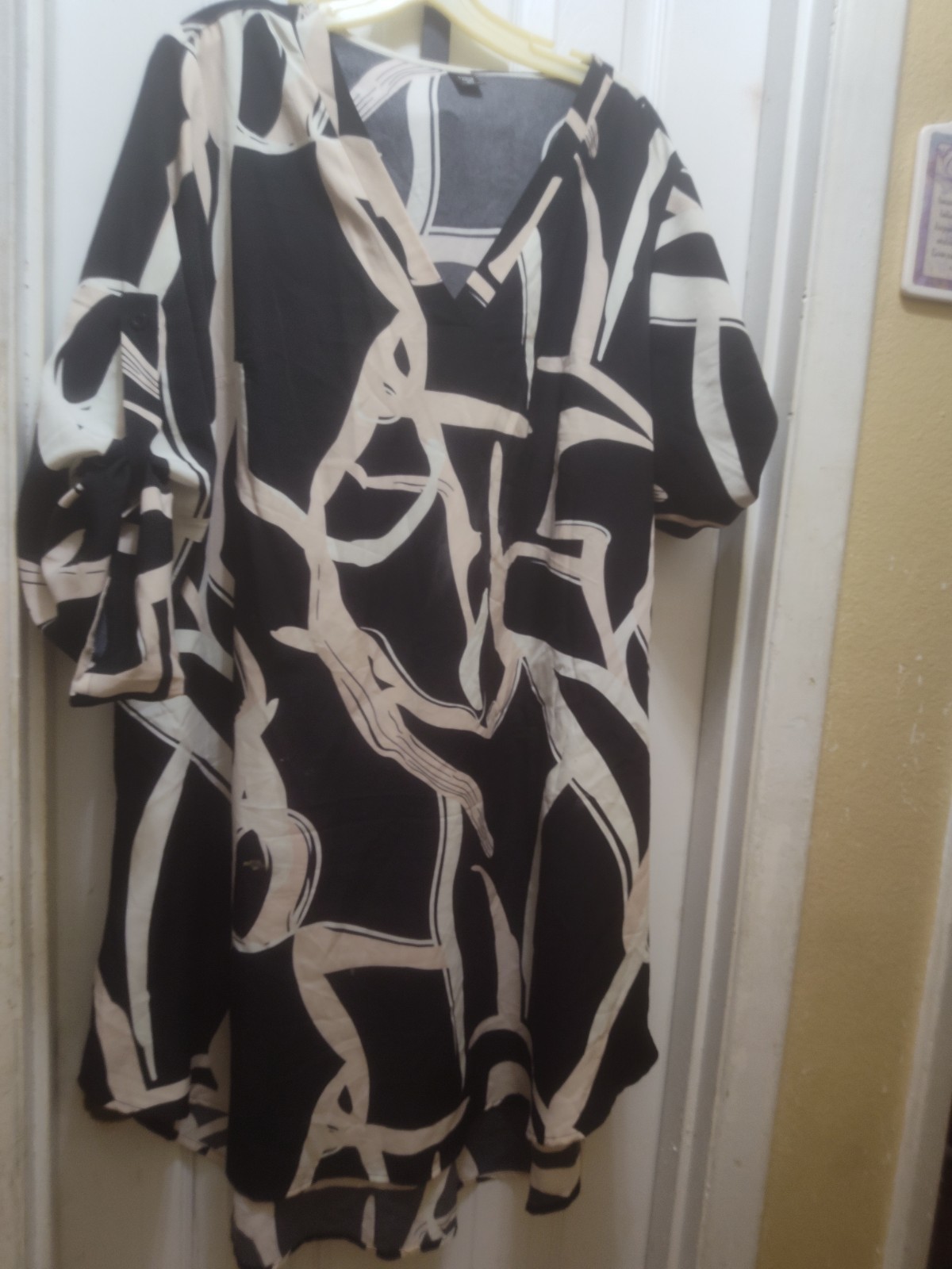 SHEIN CURVE Plus 2XL Black/Beige Abstract V-Neck Long Sleeve Shirt Dress Tie