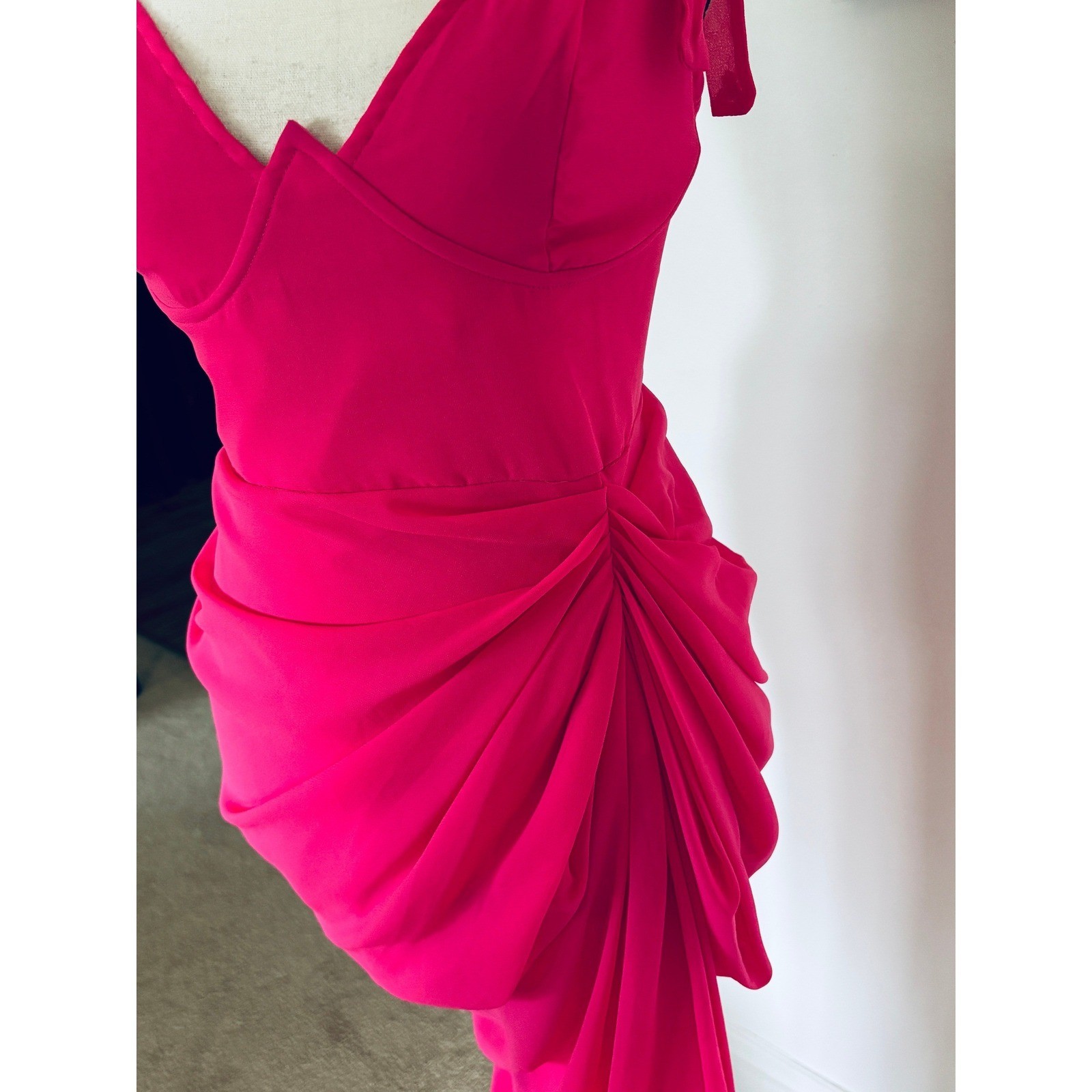 PrettyLittleThing Hot Pink Underwire Detail Draped Midi Dress Sz 8