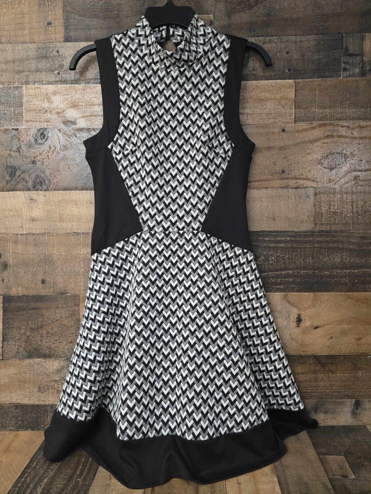 Bailey Blue Fit & Flare Chevron Print Dress Knee Length Classic Retro Y2K Small