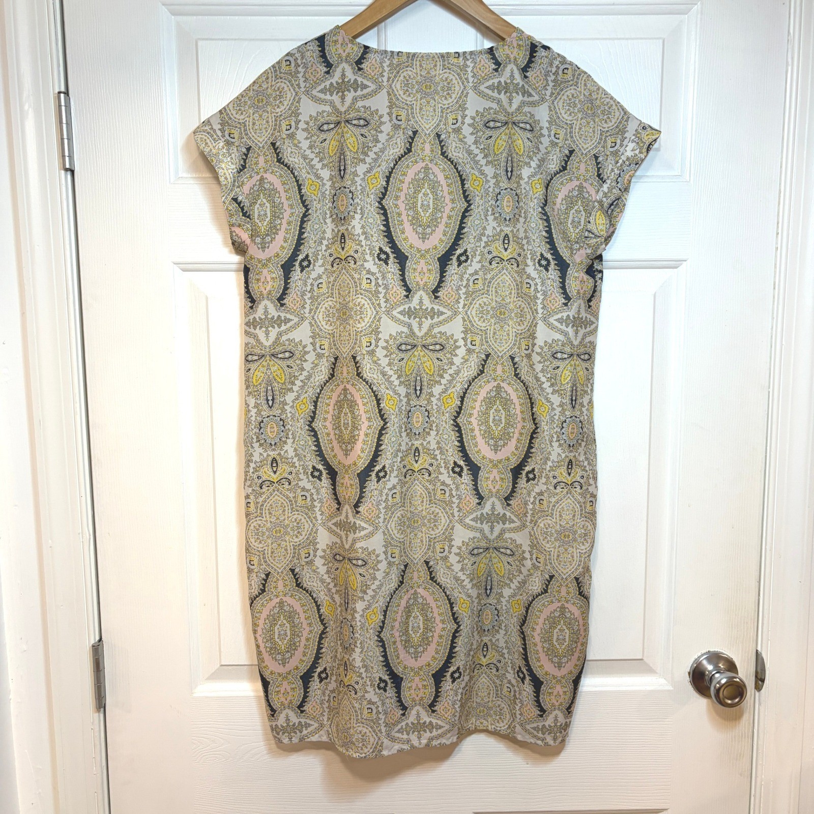 Philosophy Paisley Shift Dress Tan Yellow Pink Navy M Loose Relaxed Flowy Light