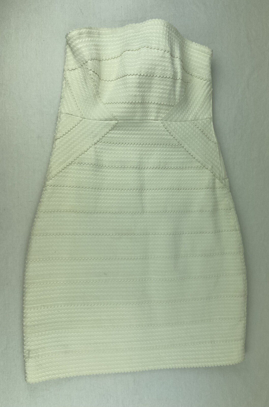 Francescas Strapless Eggshell White Mini Dress Women’s Medium Stretch Scallop