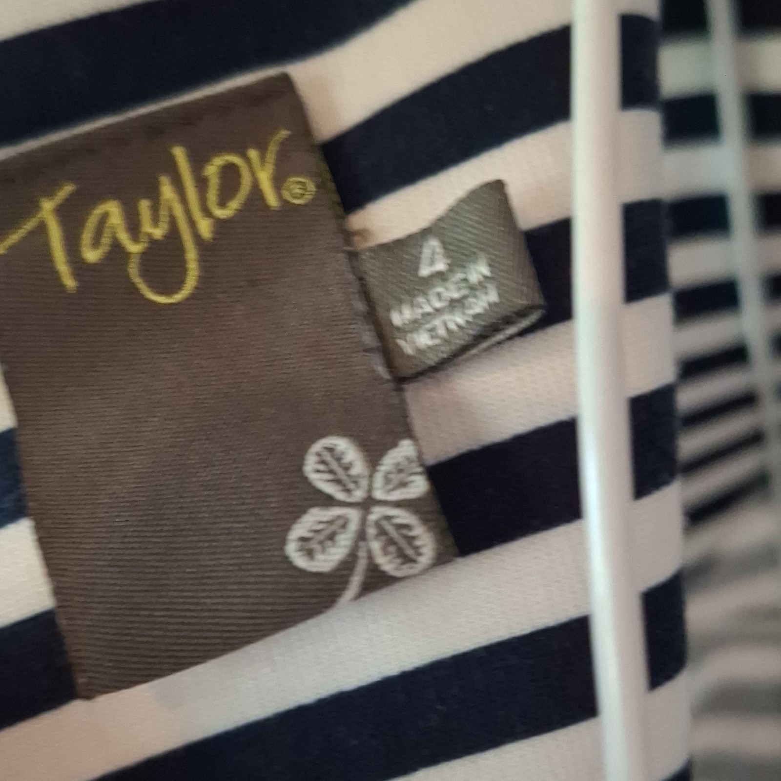 Taylor Black/White Striped Knit Boat Neck Sleeveless Fit & Flare Dress Zip 4