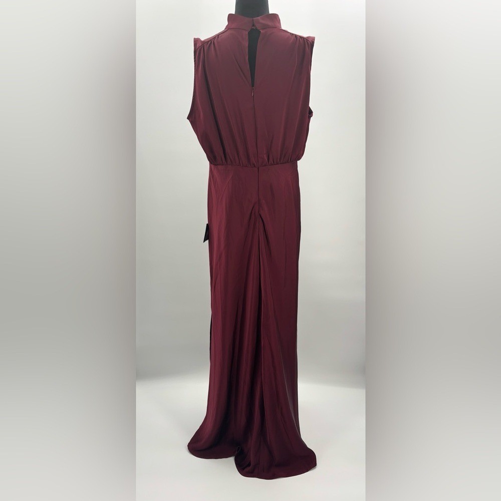 Lulus Classic Elegance Wine Satin Mock neck keyhole back Maxi Dress size XL NWT