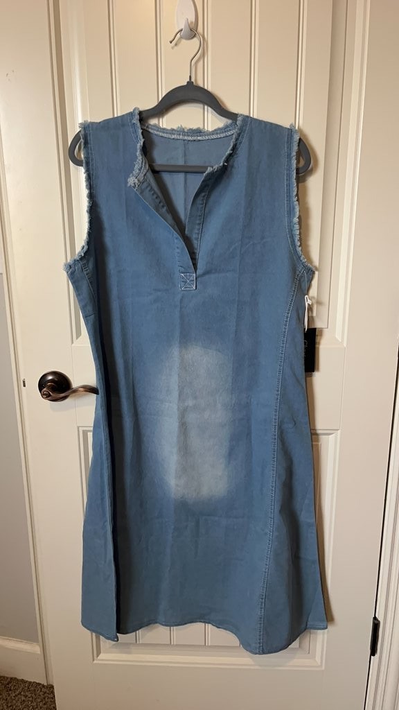 Chartou Collection Sleeveless Denim Dress – Size S