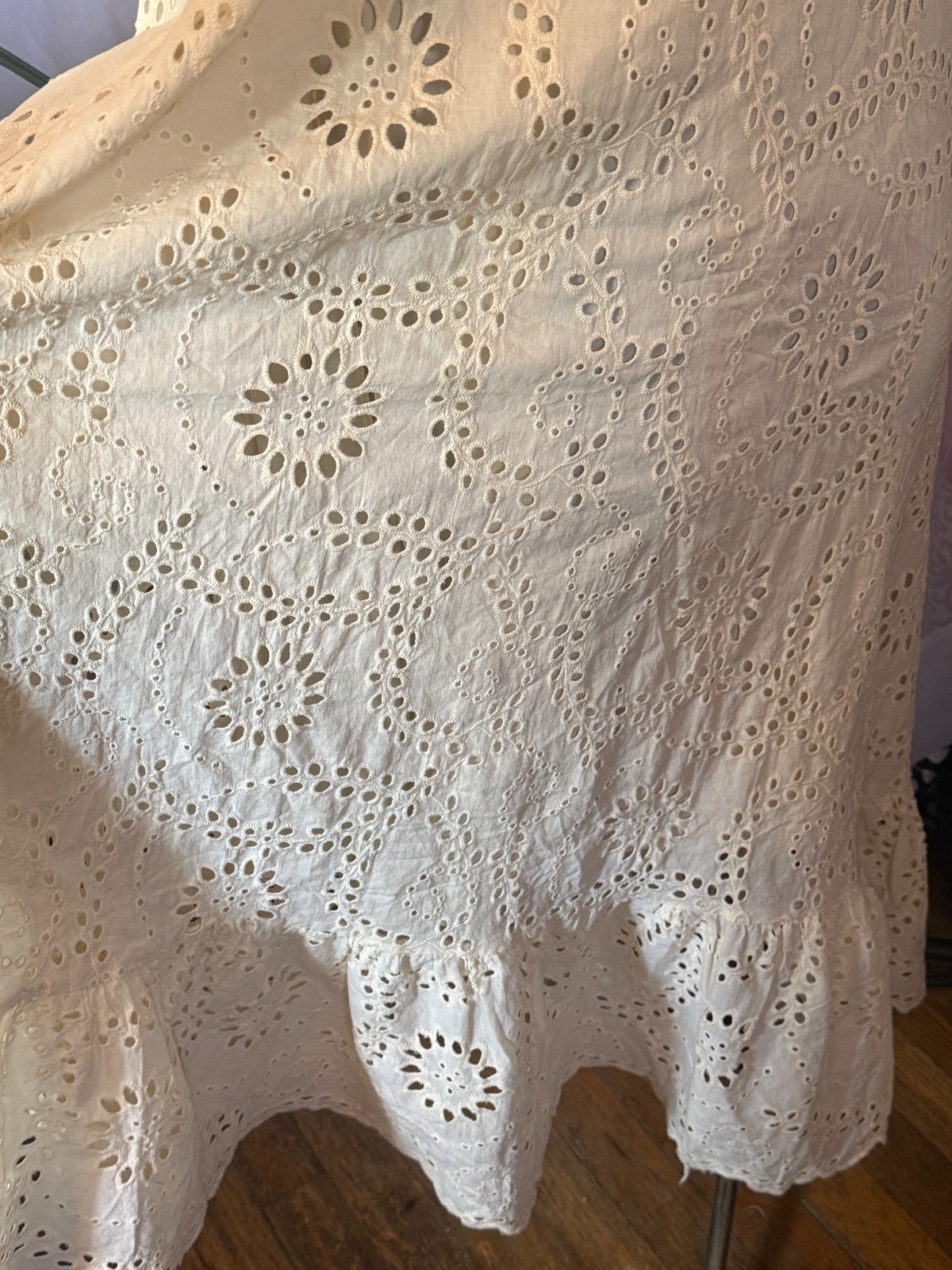 NWT CHOUYATOU Size Medium eyelet lace Ruffle Hem Midi tunic dress with pockets
