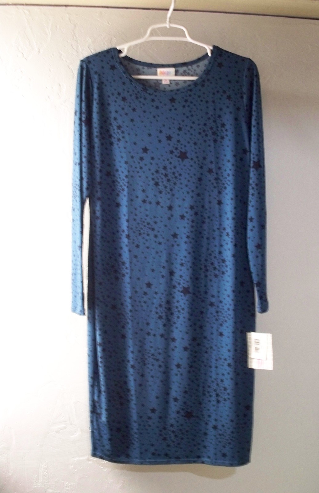 NEW LulaRoe Comfort Debbie LS Dress size M NWT