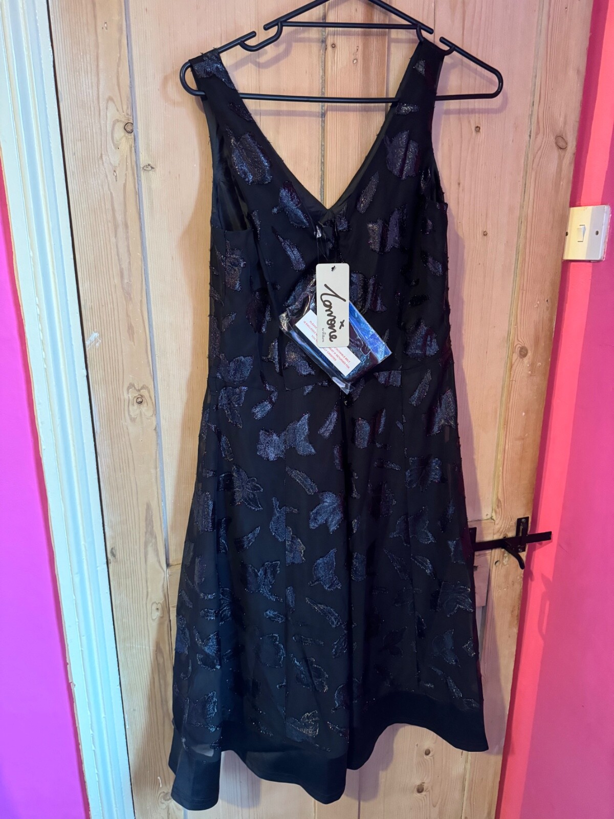 JD Williams black embellished leaf print fit n flare dress size 10 NWT prom glam