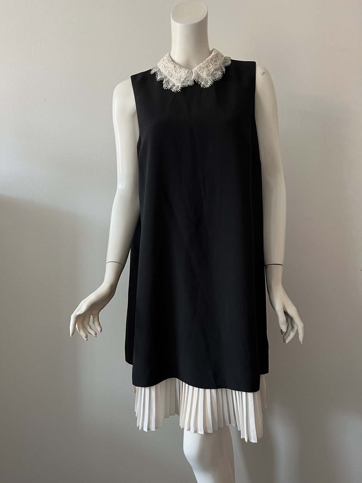NANETTE LEPORE Black Lace Collar Pleated Hem Sleeveless Polyester Dress 14