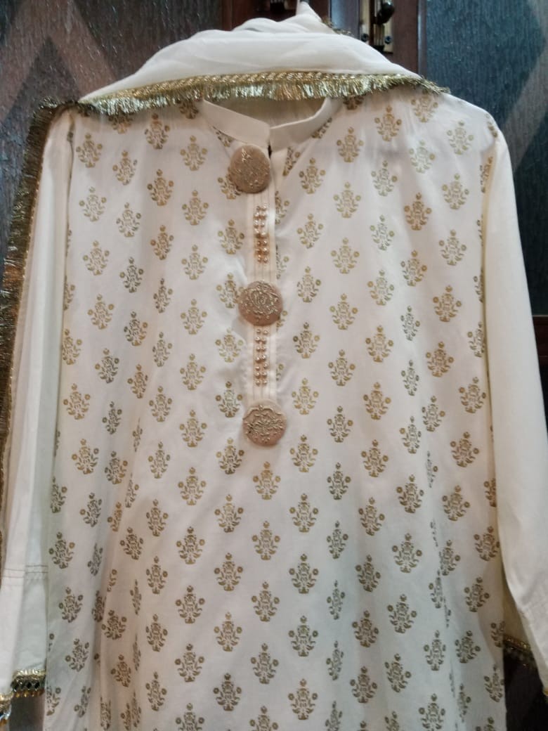 Junaid Jamshed Ivory Cotton Kurta with Maroon Churidar Pajama and Chiffon Dupata