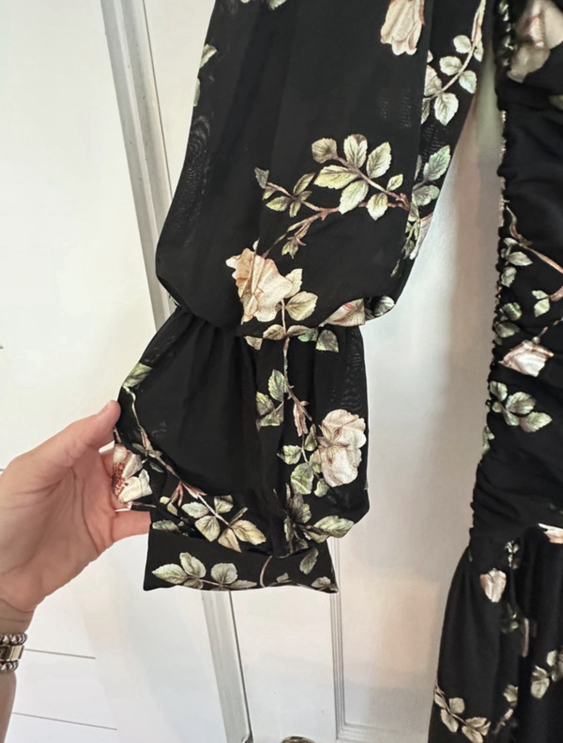 Current Air Black Multicolor Floral Ruched Chiffon V-Neck Midi Dress M