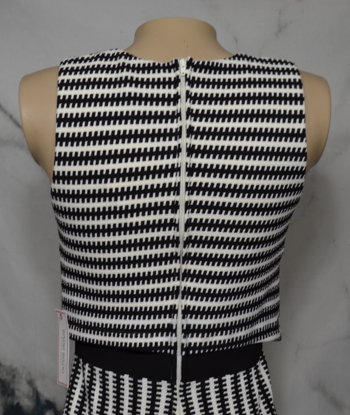 BISOU BISOU NEW NWT Black White Patterned Sleeveless Dress 4 Lined Bodice