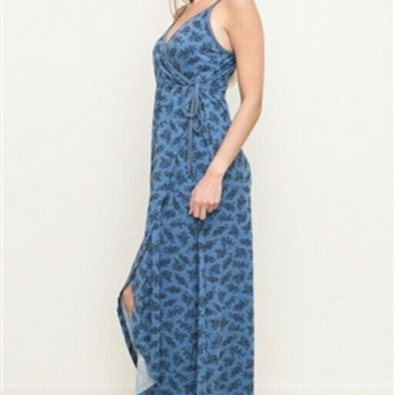 NEW Hem & Thread Feminine Ruffle Sundress Blue Button Tie Wrap Maxi Dress Medium