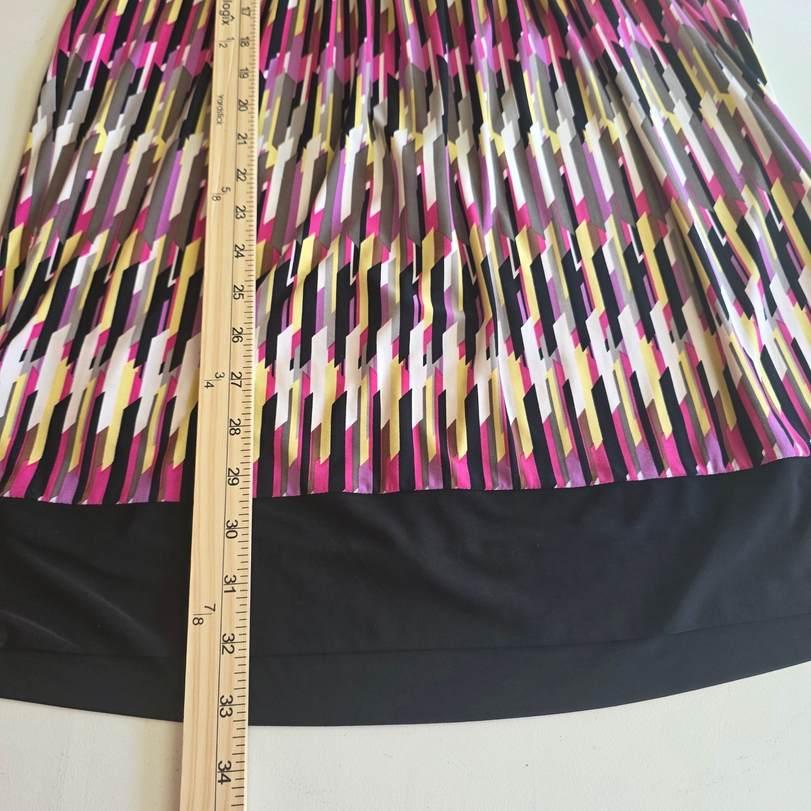 Max and Cleo Halter Dress Mini Geometric Black Yellow Purple Retro Y2K Party 12