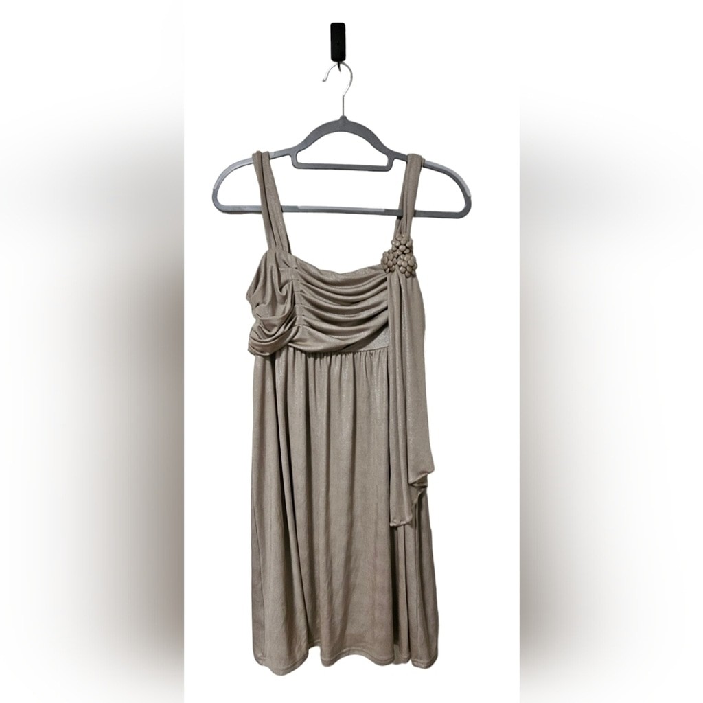 MISS ME COLLECTION DRESS WITH A BEAUTIFUL SHIMMER. SIZE L