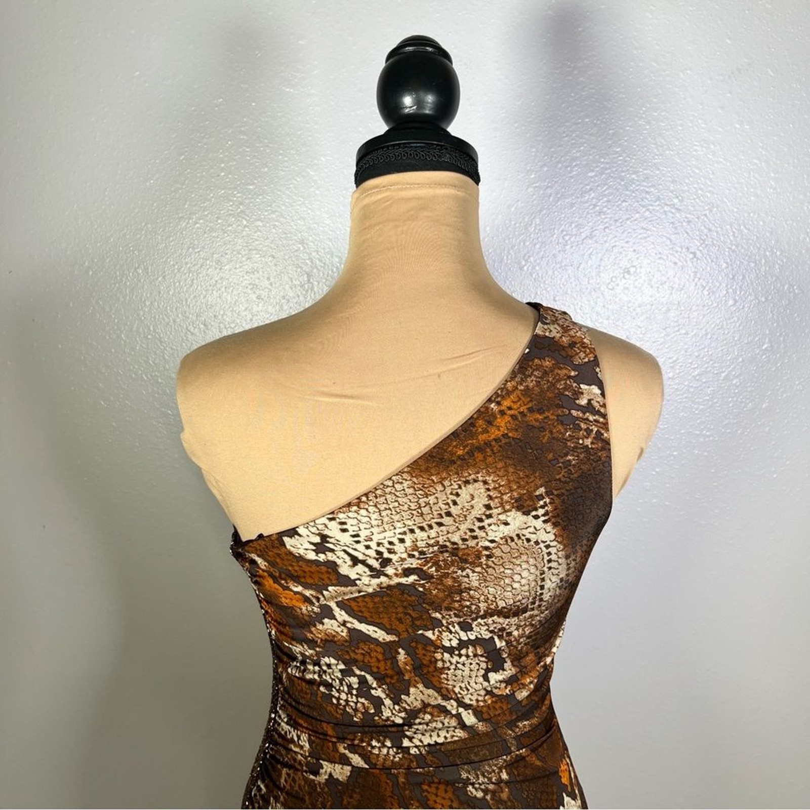 Snakeskin print one shoulder ruched bodycon side slit midi dress 6 | Y2K glam