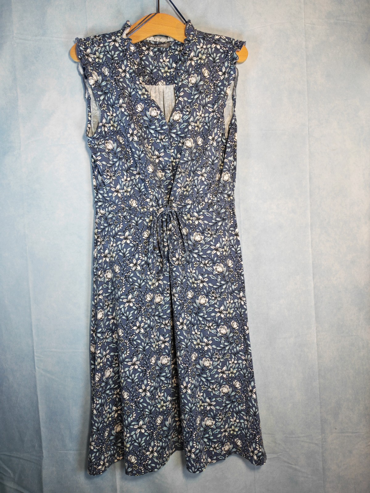 Beautiful Laura Ashley Blue Floral Stretch Frill Dress Waist Tie Belt UK 18