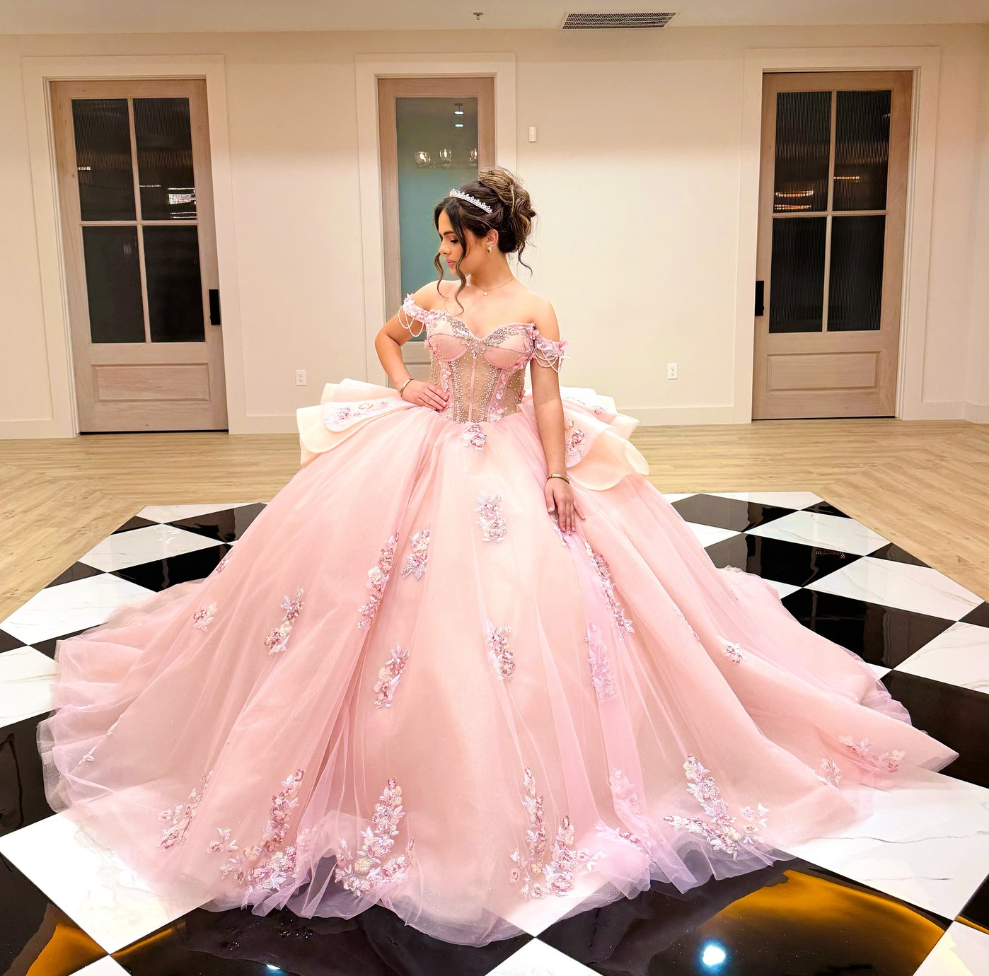 Princess Quinceanera Dresses Off Shoulder 3D Flowers Sweet 16 Prom Ball Gowns