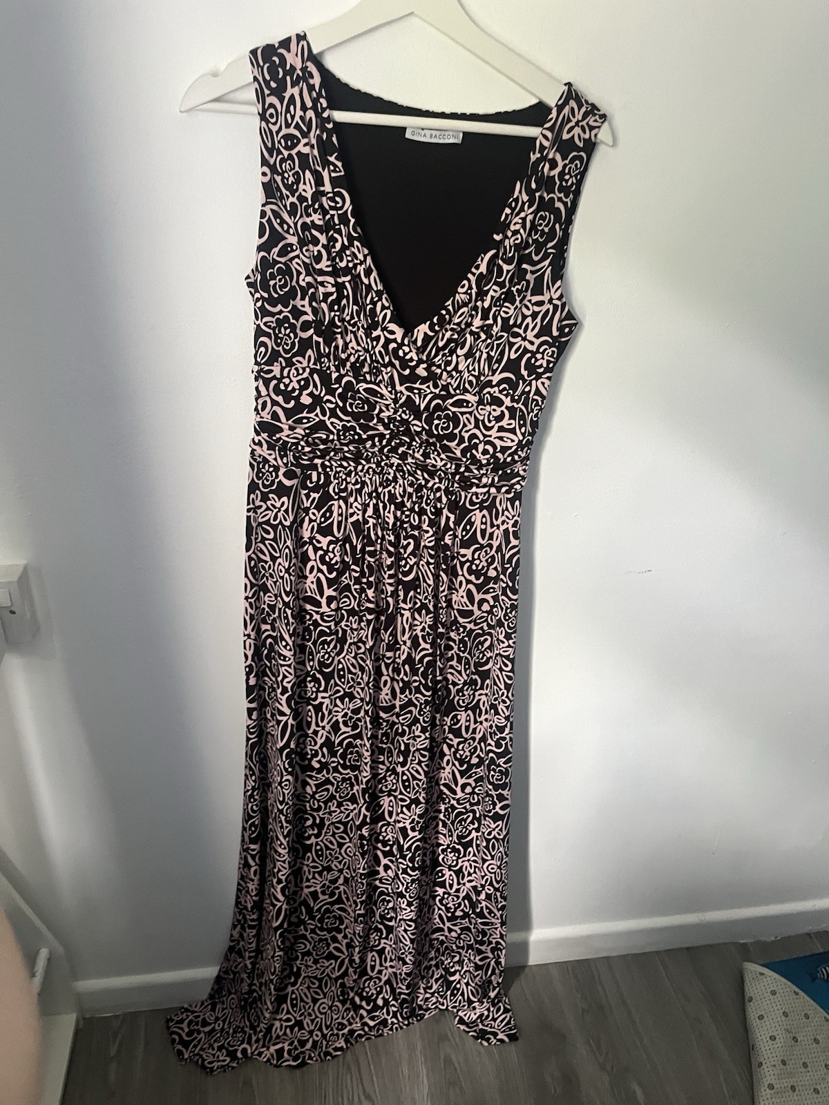 Women’s Black&pink Floral V Neck Dress, Gina Bacconi, Size 12