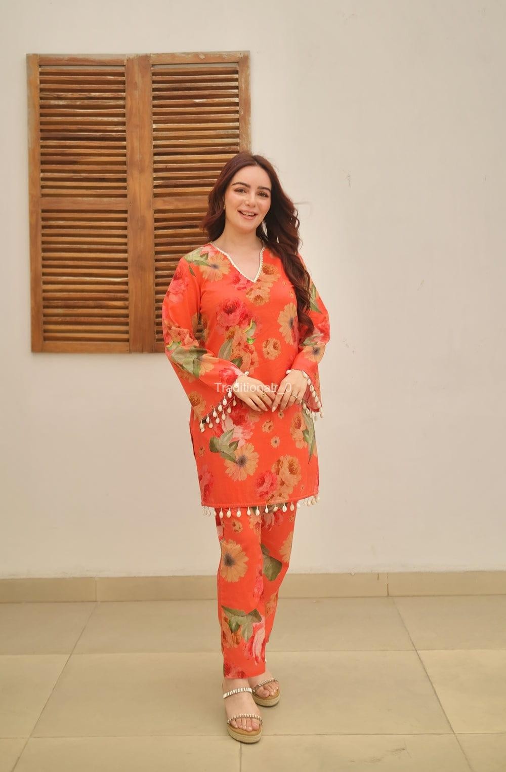 Women’s V-Neck Floral Print 2-Piece Kurta Pant Set – Sleeved Straight Tunic and