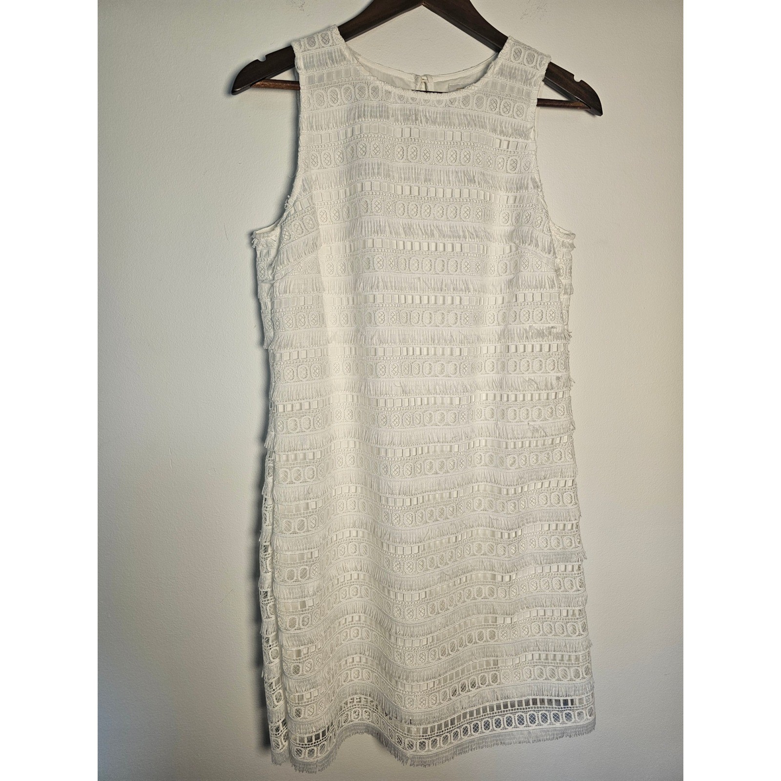 Preppy Sail to Sable Fringe Lace Shift Dress Womens S White Sleeveless Tiered