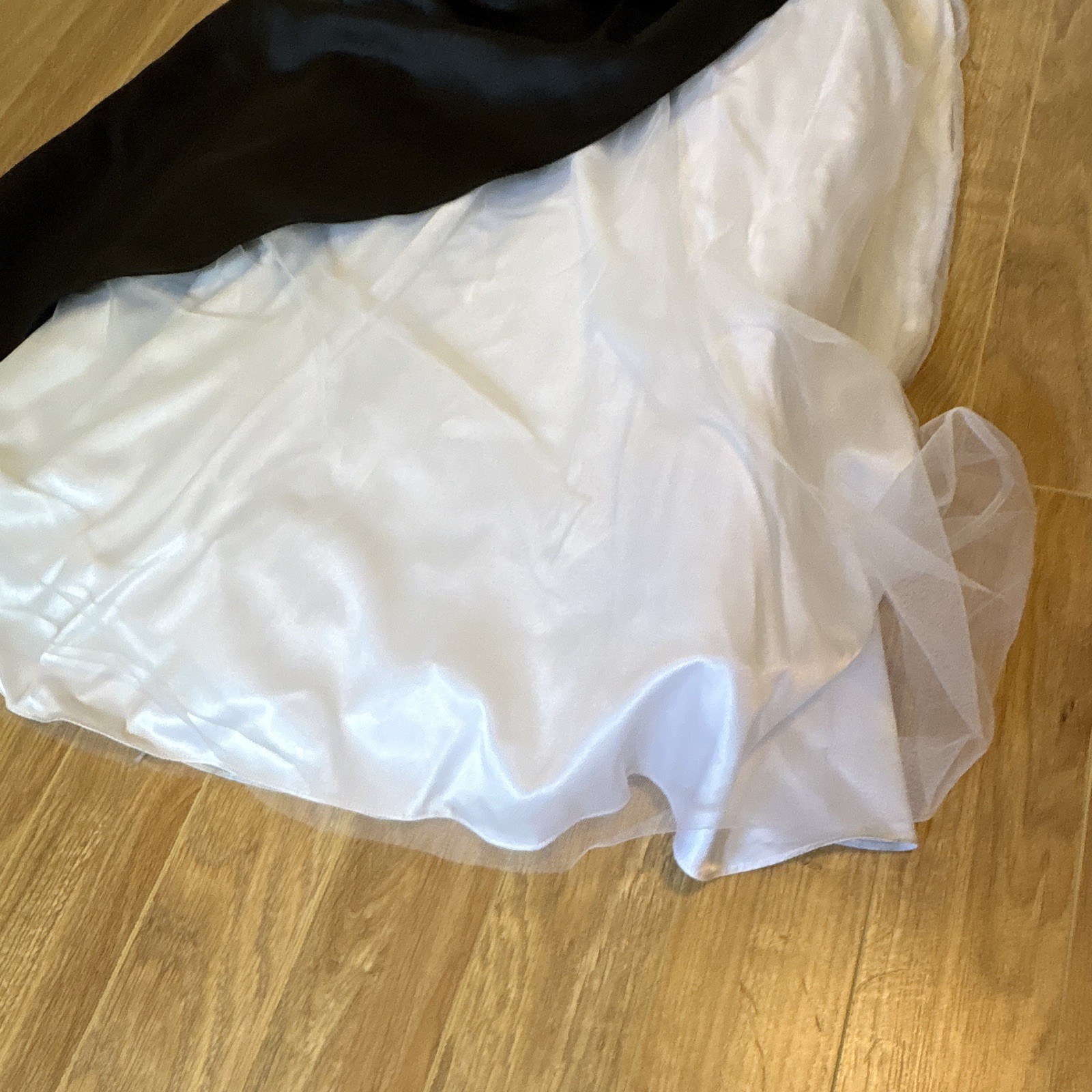 JUMP Strapless Black & White Satin Sweetheart Beaded Sequin Long Gown 3