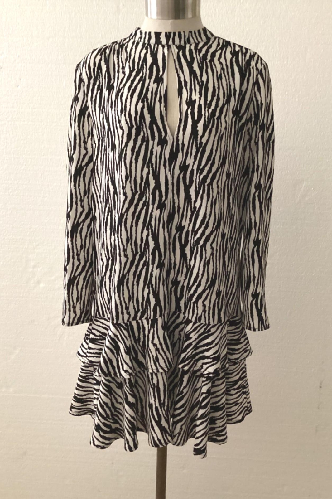 Sfera Collection Dress Black Animal Print Ruffled Hem Sz M