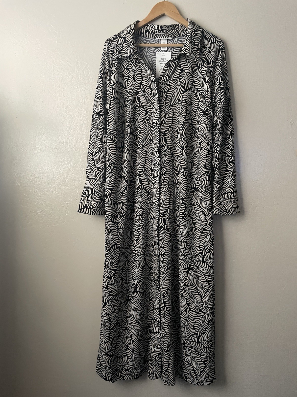 H&M Women Leave Print Side ruched button Mixi Dress Size 2XL Beige Black