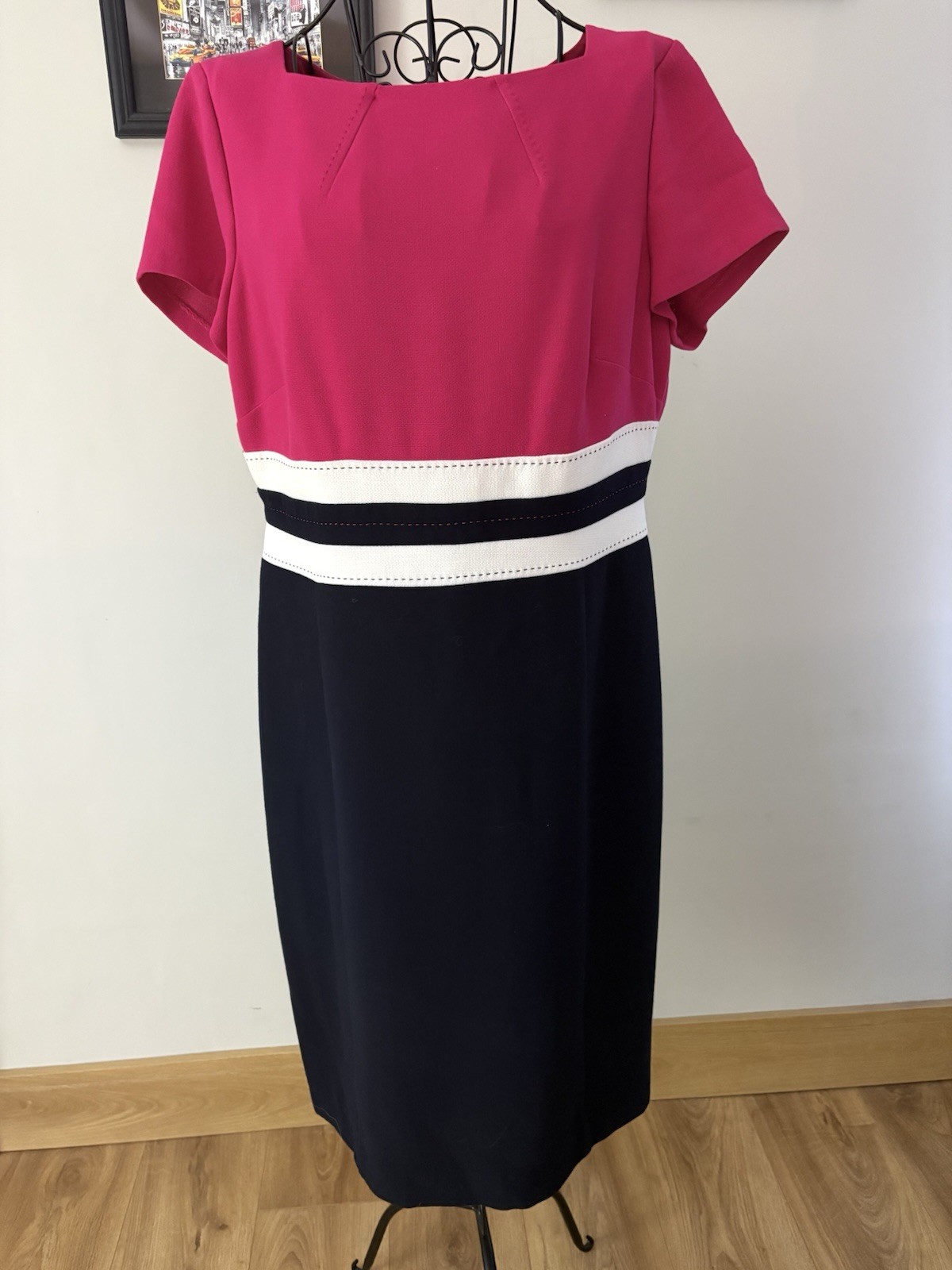 Marks and Spencer Women’s Navy Mix Dress In Size 16, Length 39 Inches BNWT